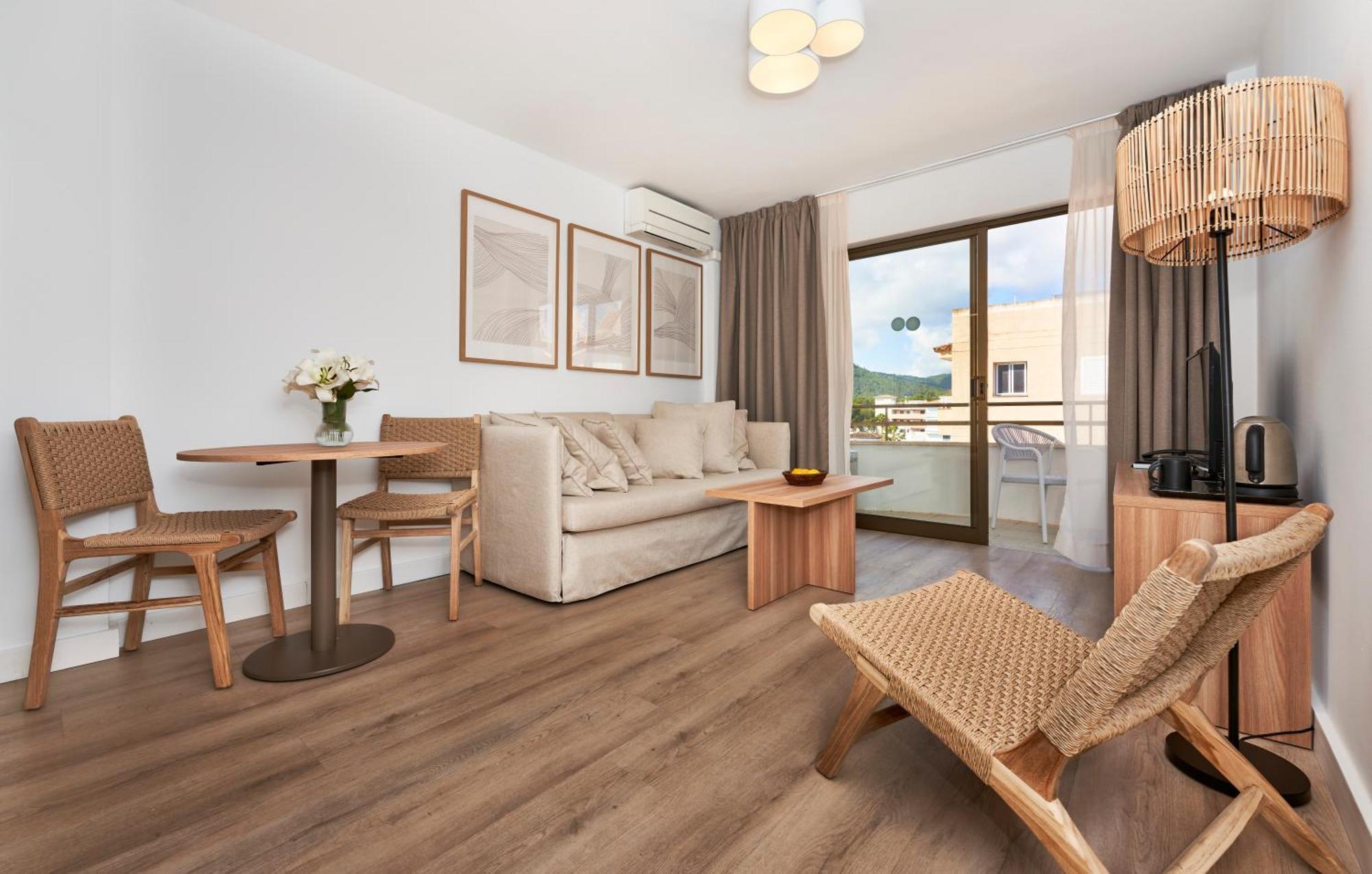 Flacalco Hotel & Apartments Cala Ratjada  Bagian luar foto