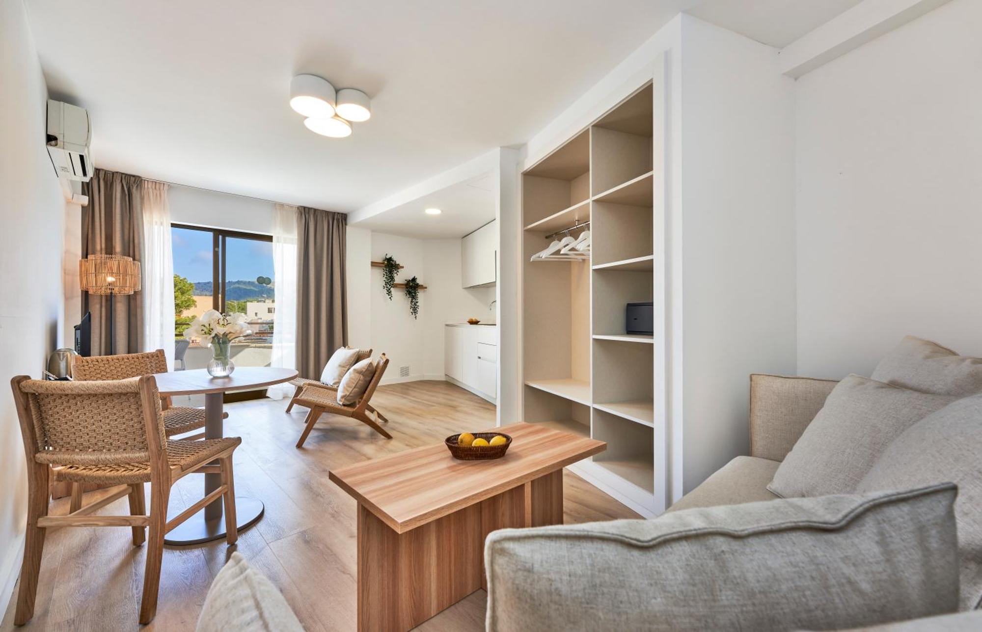 Flacalco Hotel & Apartments Cala Ratjada  Bagian luar foto